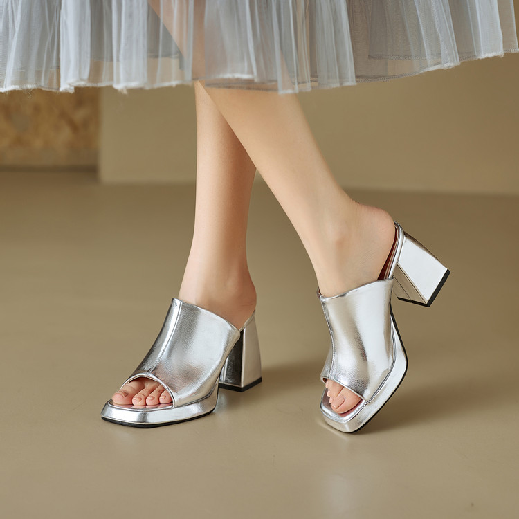 Women Fashion Simple - Летом 2026 года новые женские босоножки