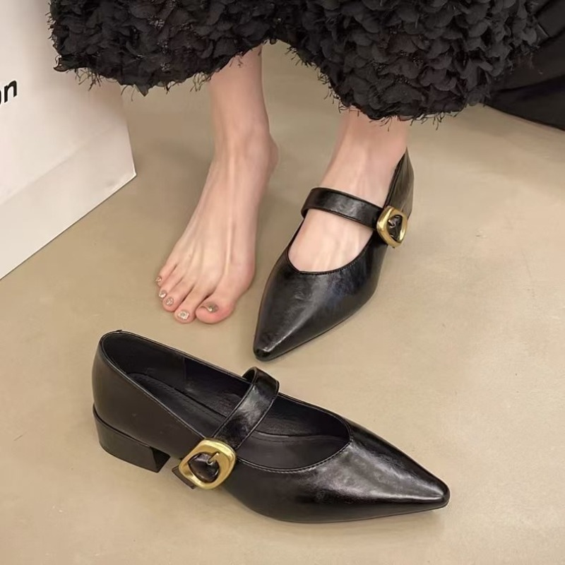 Новые женские туфли на низком  – обзор и цена Women'S Fashion Spring 2025